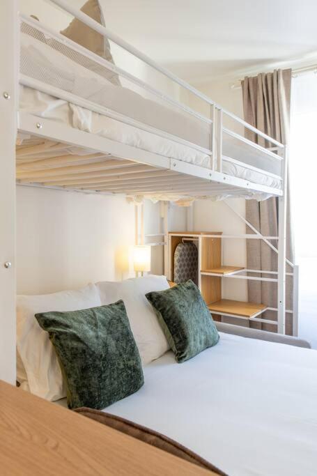 Amazing Stylish Studio, Well Located Near Metro, Bastille Neighborhood *